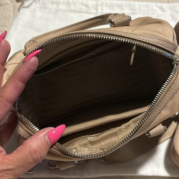 Prada Re-Edition 2005 Nylon Crossbody Bag with Strap/Wallet - 100% Authentic - Picture 5 of 11